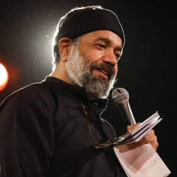 تصویر حاج محمود کریمی - امام آسمونا روي زمينه