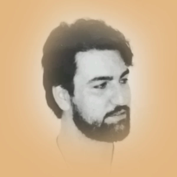 تصویر حسین سیب سرخی - شب نهم رسیده و غرق جنونم به خدا