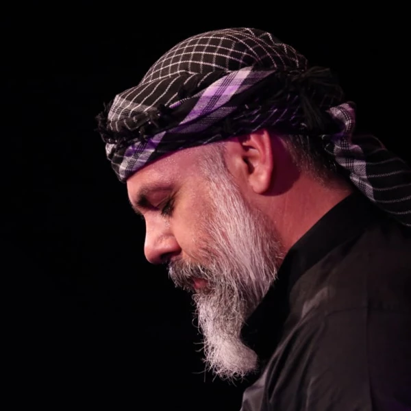 تصویر محمد کمیل - رابطه‌ی ما رفاقتیه