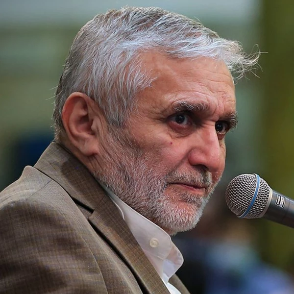 تصویر حاج منصور ارضی - نور تو با نور خدا فرقی ندارد