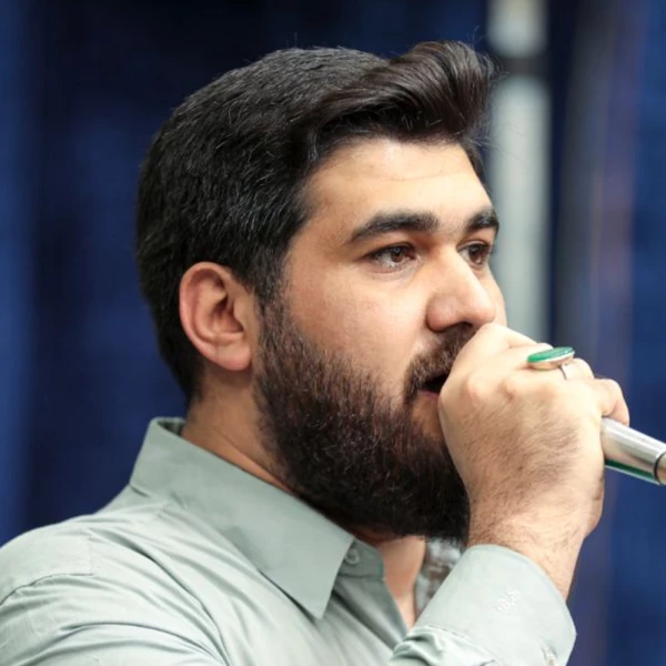 تصویر حسن عطایی - عشق تو واسم خدا دادیه الحمدلله