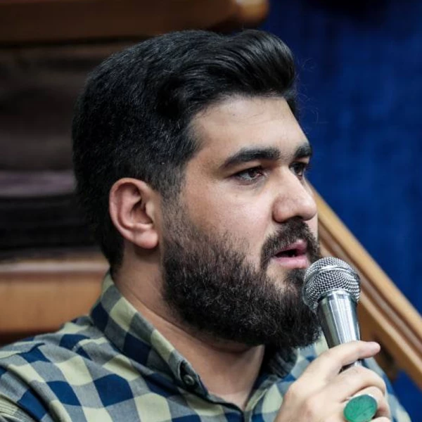 تصویر حسن عطایی - میون شلوغی شهر تا دلی دوباره گم شد