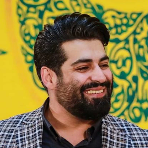 تصویر مهدی رعنایی - باز تو میدون اومده زلزله می‌لرزه
