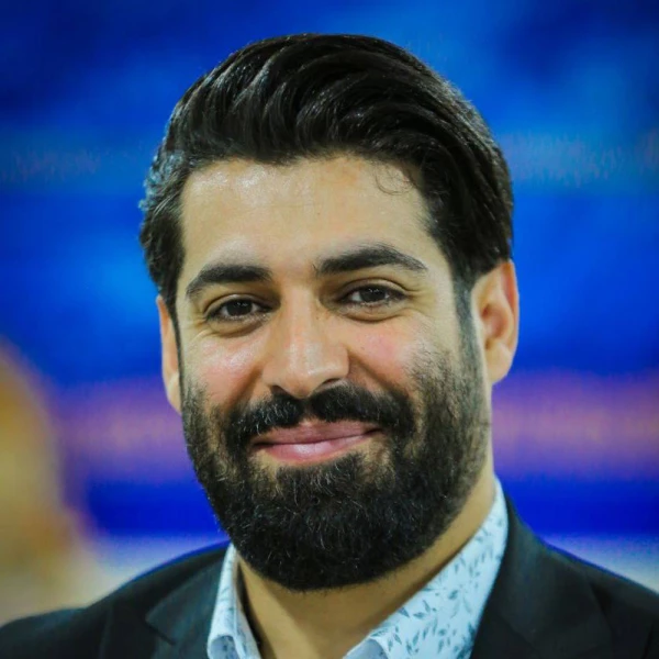 تصویر مهدی رعنایی - قلمم دست به غزل شد