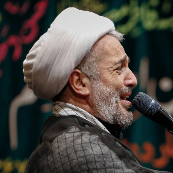 تصویر حجت‌الاسلام میرزامحمدی - قرائت دعای کمیل