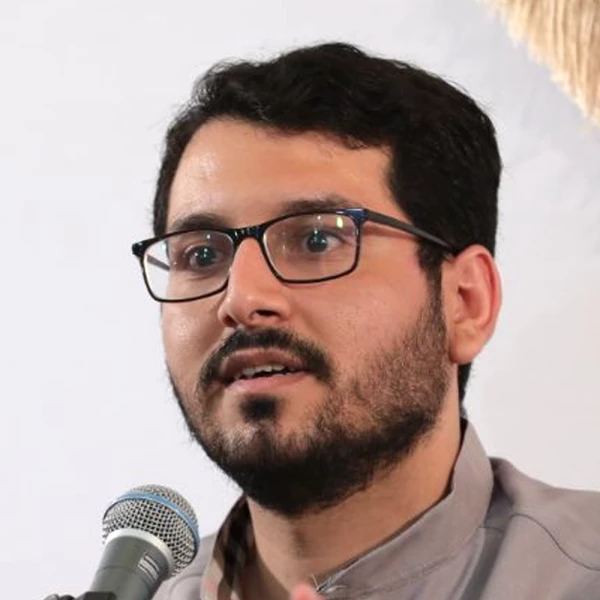 تصویر علی اکبر حائری - به معرکه زد و لشگر و تار و مار کرد