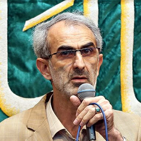 تصویر مصطفی روحانی - نگاه آسمون به ماه رو زمینه