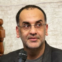 علی می‌تواند کند حبس در قلب مغرب عشا را