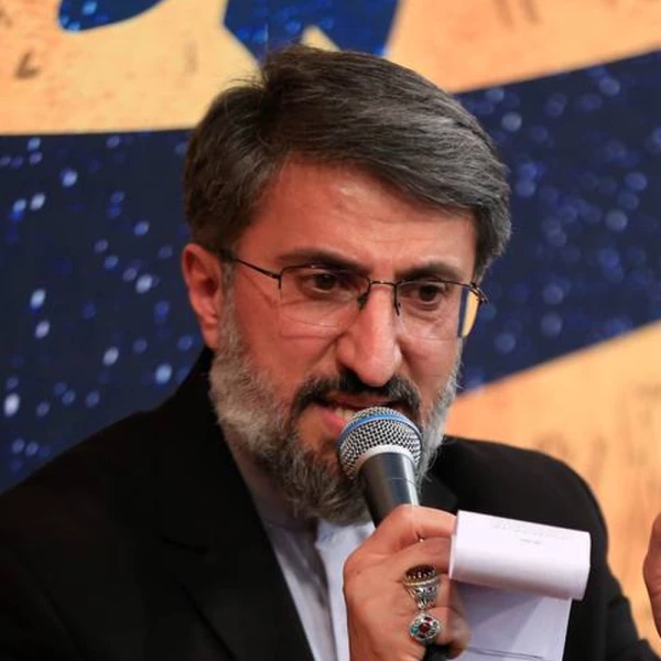 تصویر احمد نیکبختیان - اونی که کل روز و شبهامه