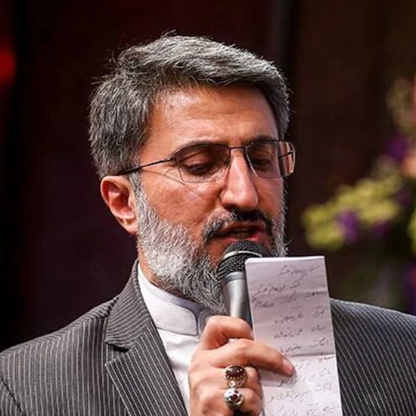 تصویر احمد نیکبختیان - هر عشقی به غیر عشق تو پر از دردسره
