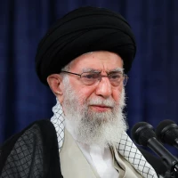 تصویر شهید امام سید علی خامنهای - استفاده از فرصت انتخابات