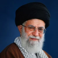 تصویر شهید امام سید علی خامنه‌ای - عدالت حضرت مهدی با موعظه بدست نمی‌آید