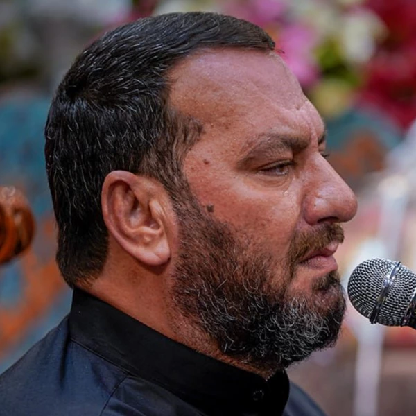 تصویر سعید خرازی - عمّه‌ات خسته شد از بس که سرش پایین بود