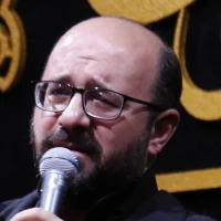 پشت در خونمون پر هیزمه