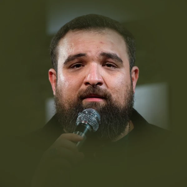 تصویر حسن رضاقلی - توی میدون میره شونه به شونه با حسین