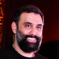 به راه حضرت خورشید پا نهاده‌ام و