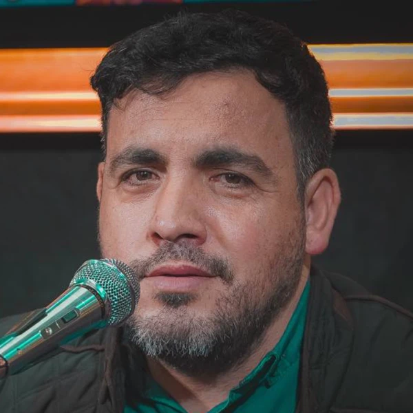 تصویر علی اکبر زادفرج - از این جا با تمام فرقه ها روی سخن دارم