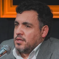سر خوش قلب نوکر به خیال علی اکبر